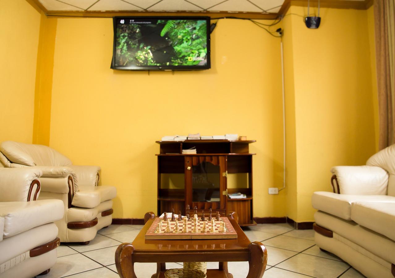 Mashy'S Hostal Otavalo Exterior foto